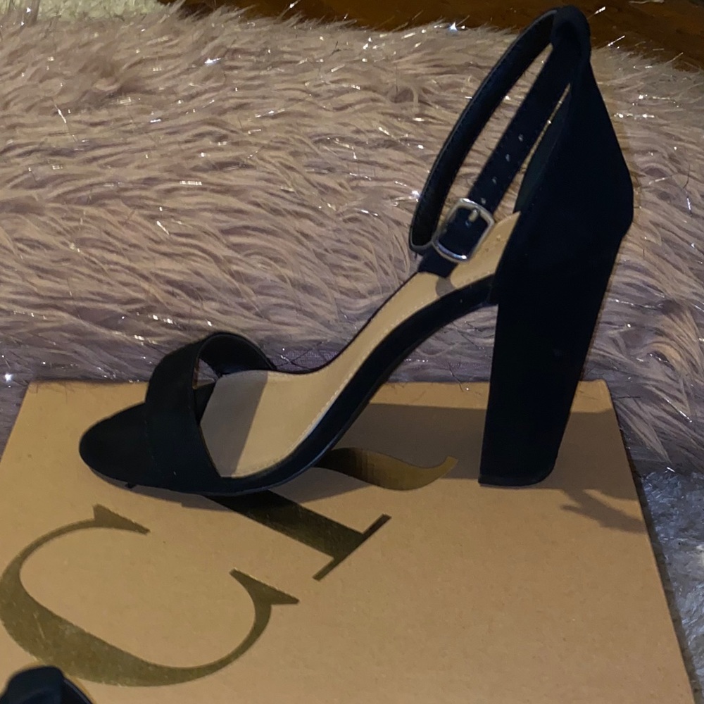 Black heel
